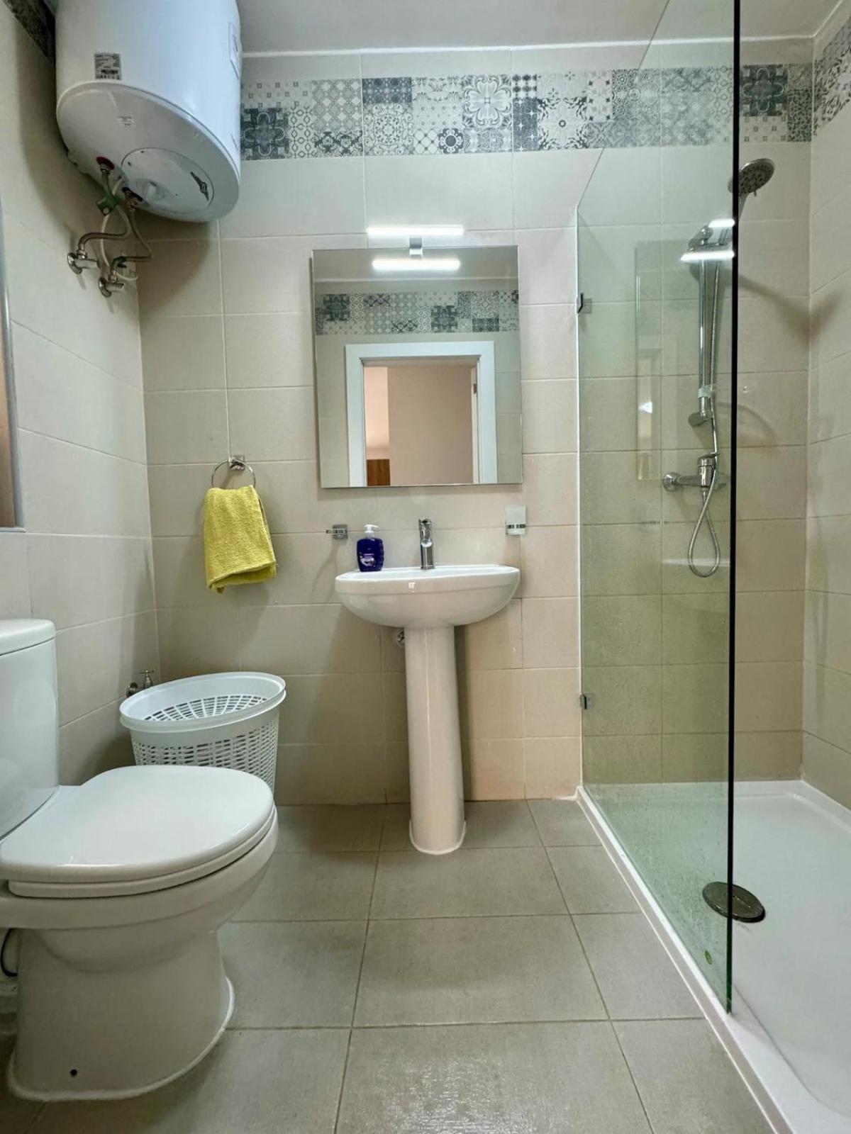 Mive-Delux Three Bedroom Apartment In マルサスカーラ エクステリア 写真